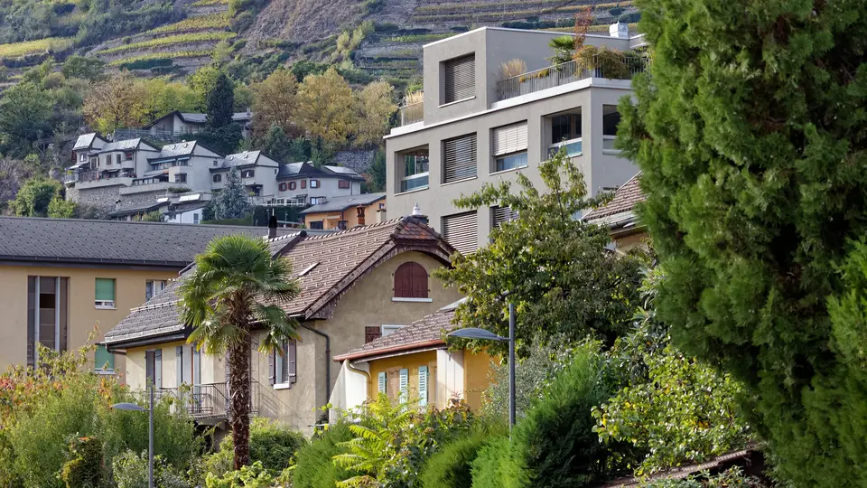 Villa with buildings